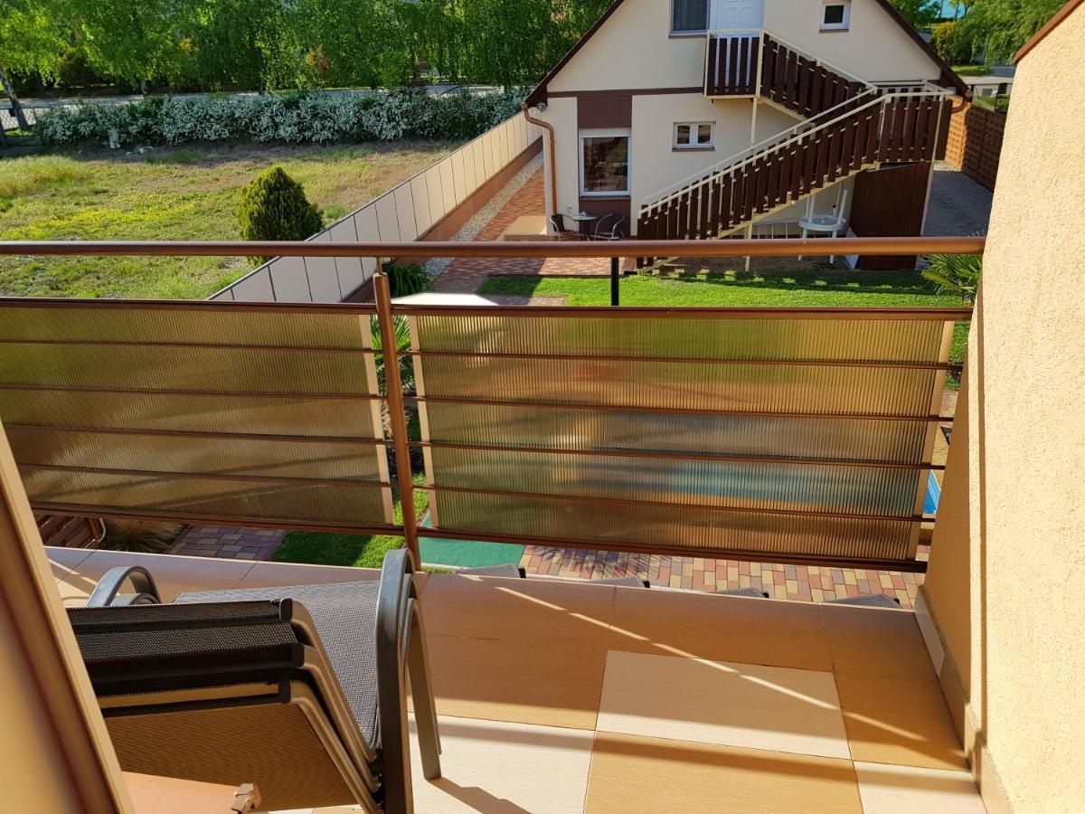 Napsugar Villa B Siófok Extérieur photo