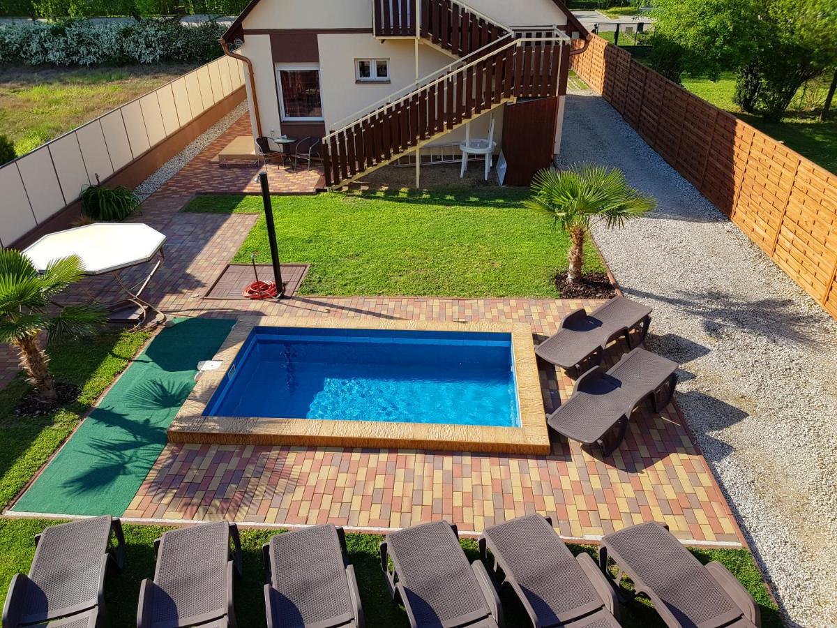Napsugar Villa B Siófok Extérieur photo